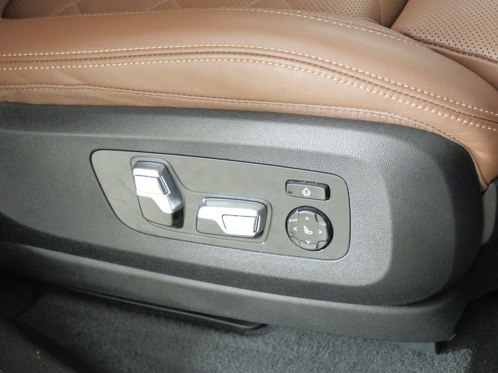 Certified Used 2024 Skyscraper Grey Metallic BMW xDrive40i image 27