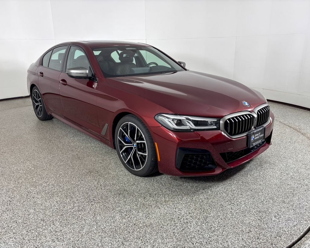 Used 2021 Aventurin Red Metallic BMW M550i xDrive image 4