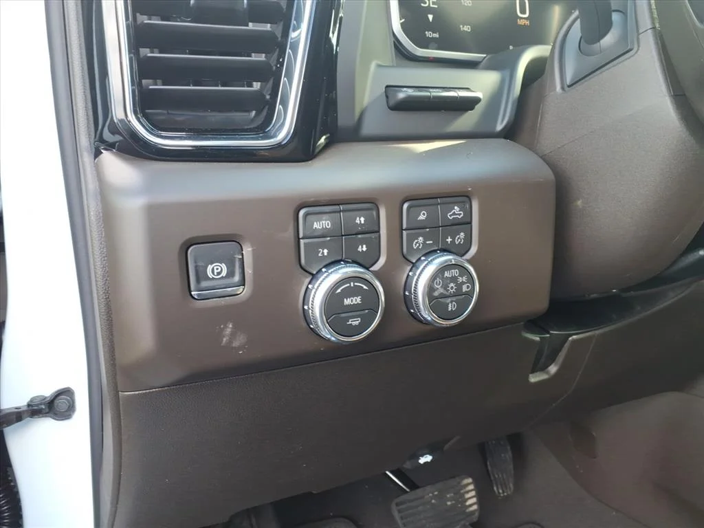 2026 GMC Sierra 2500HD Denali - Photo 15
