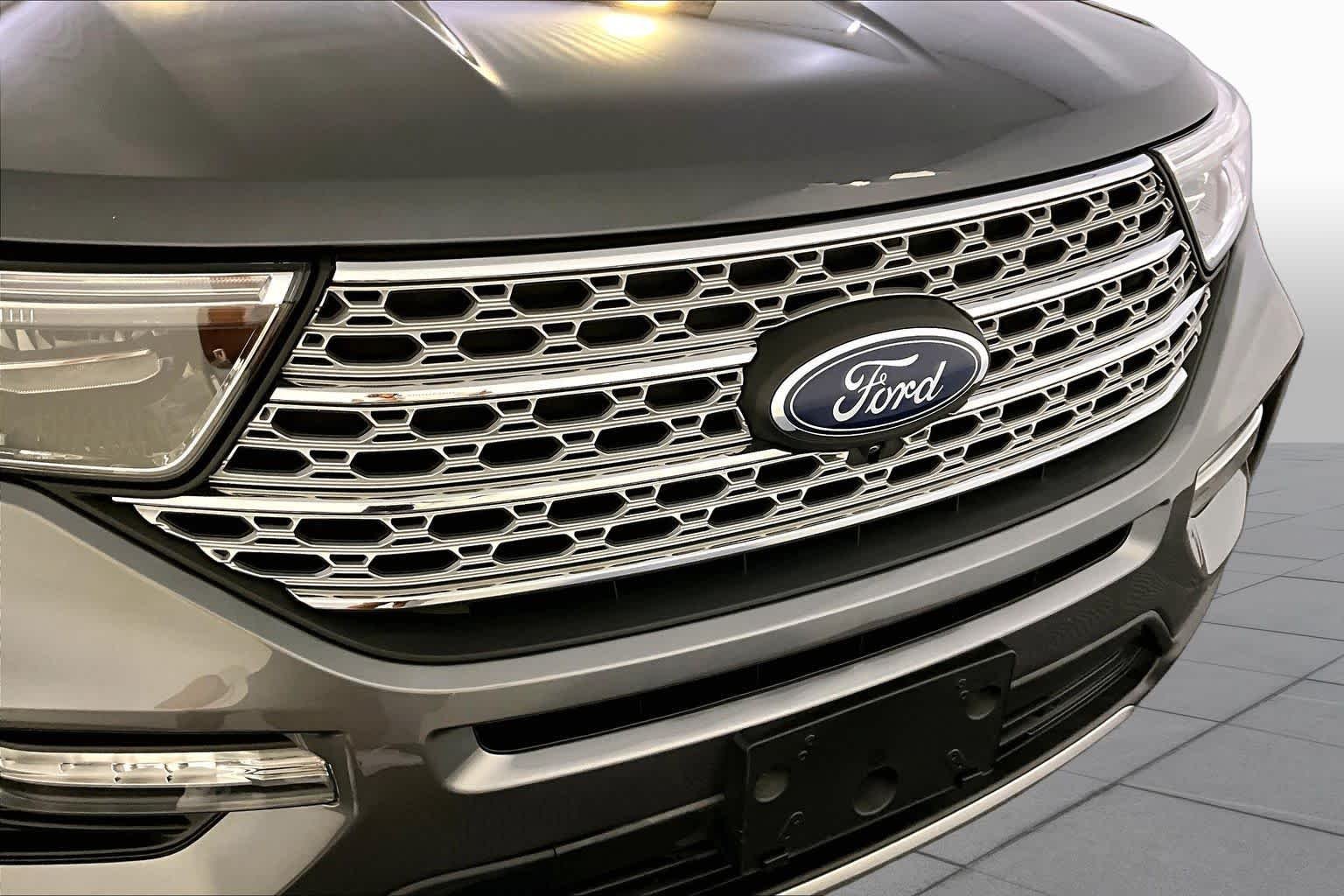 Used 2022 Carbonized Gray Ford Limited image 32