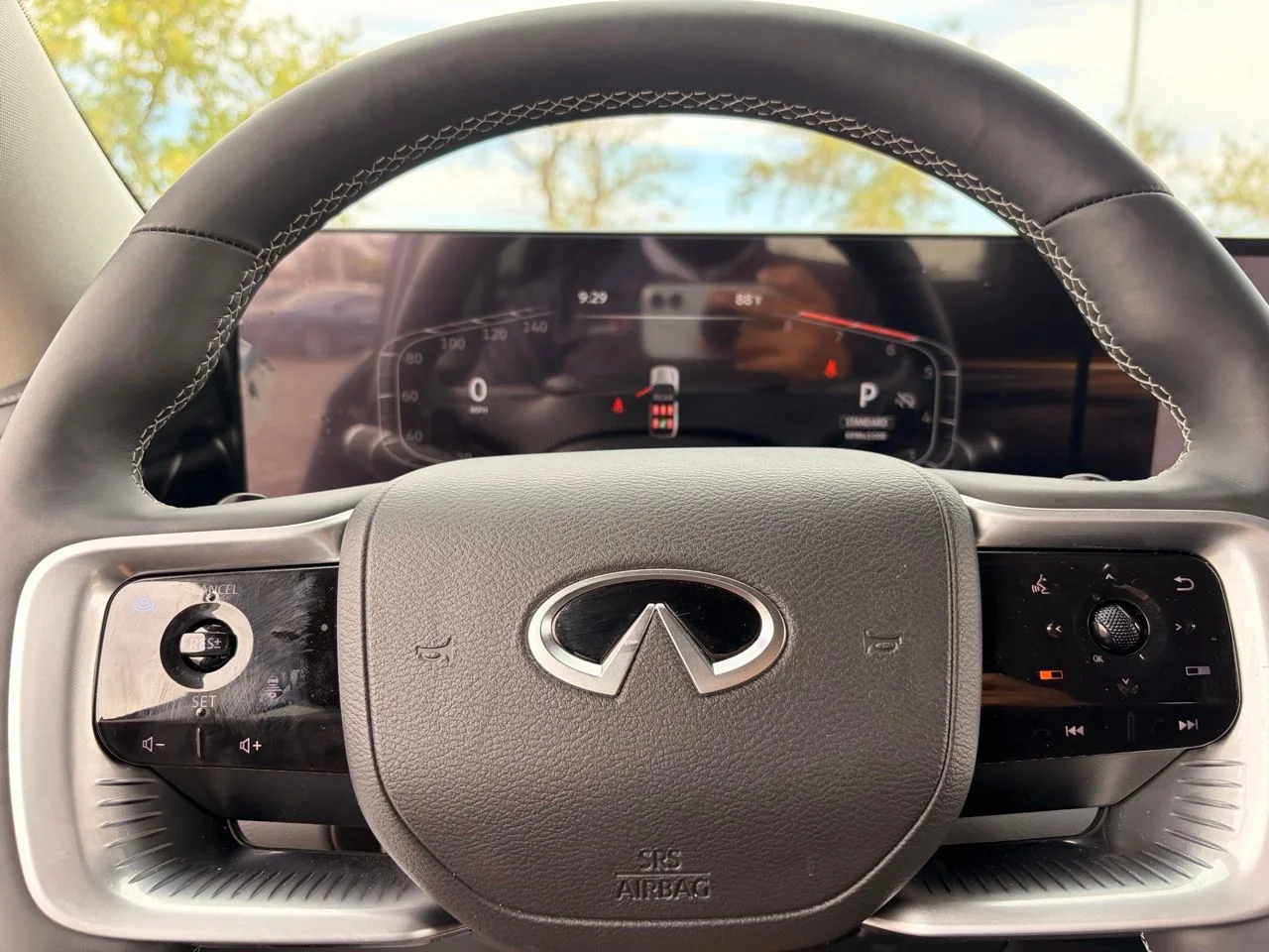 New 2026 Black Obsidian INFINITI LUXE image 27