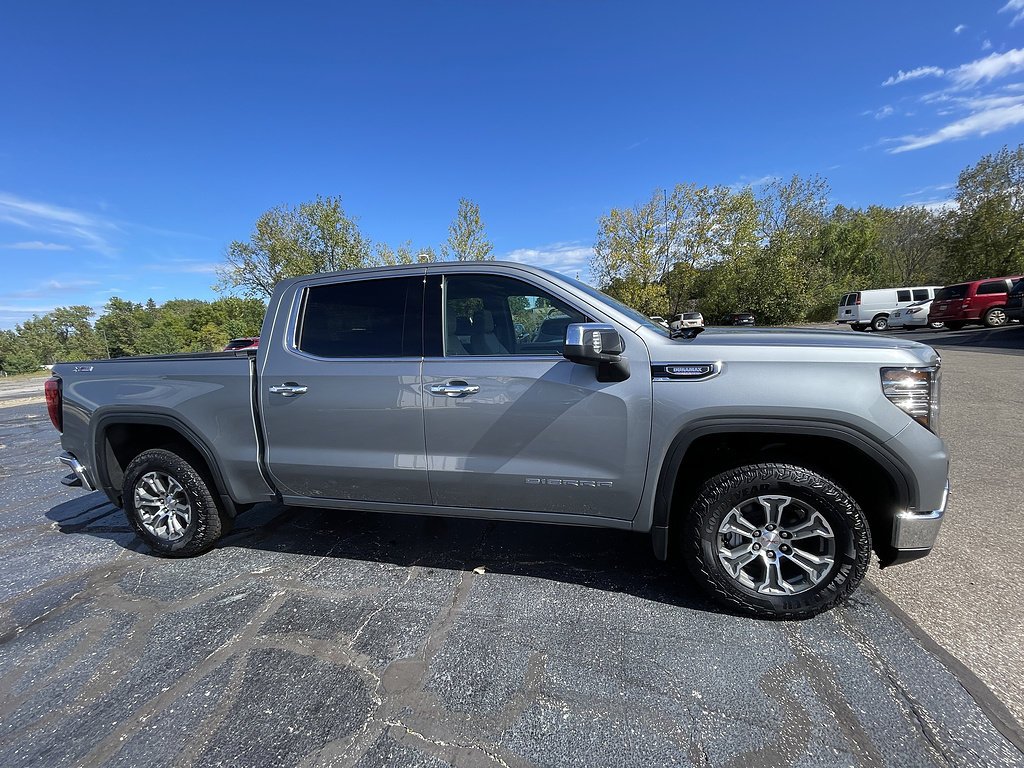 New 2026 Sterling Metallic GMC SLT image 5