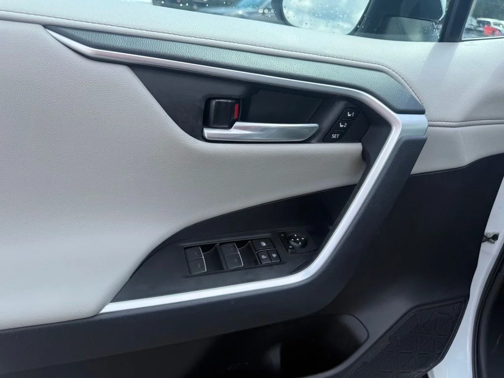 Used 2023 Beige Toyota Limited image 5