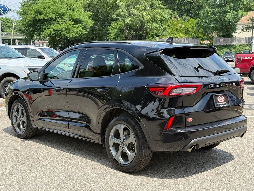 Used 2023 Black Ford ST-Line Select image 8