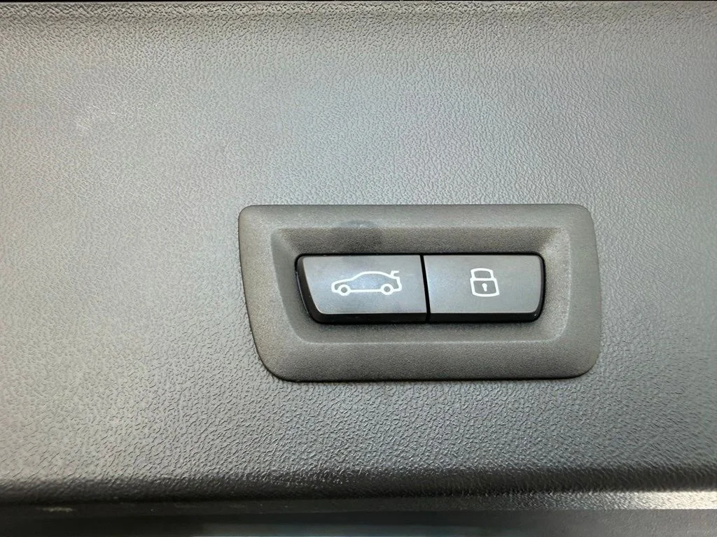 Used 2026 Black BMW M50 xDrive image 35