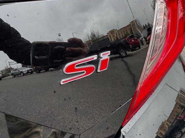 Used 2019 Crystal Black Pearl Honda Si image 9