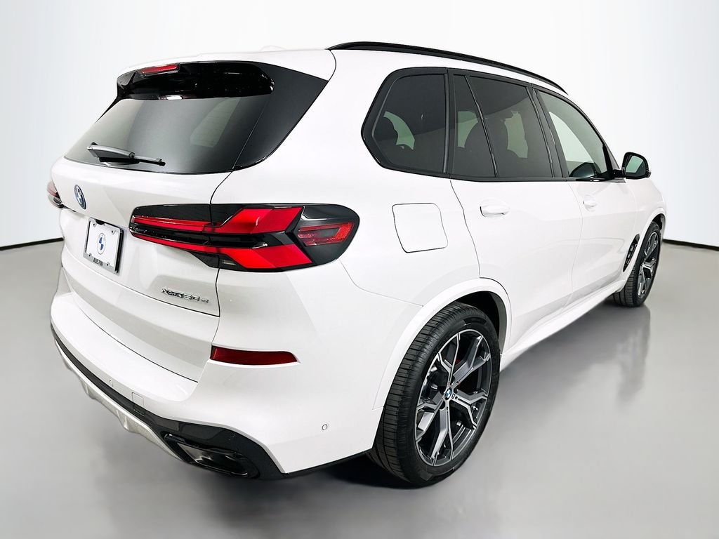 New 2026 Mineral White Metallic BMW xDrive50e image 5