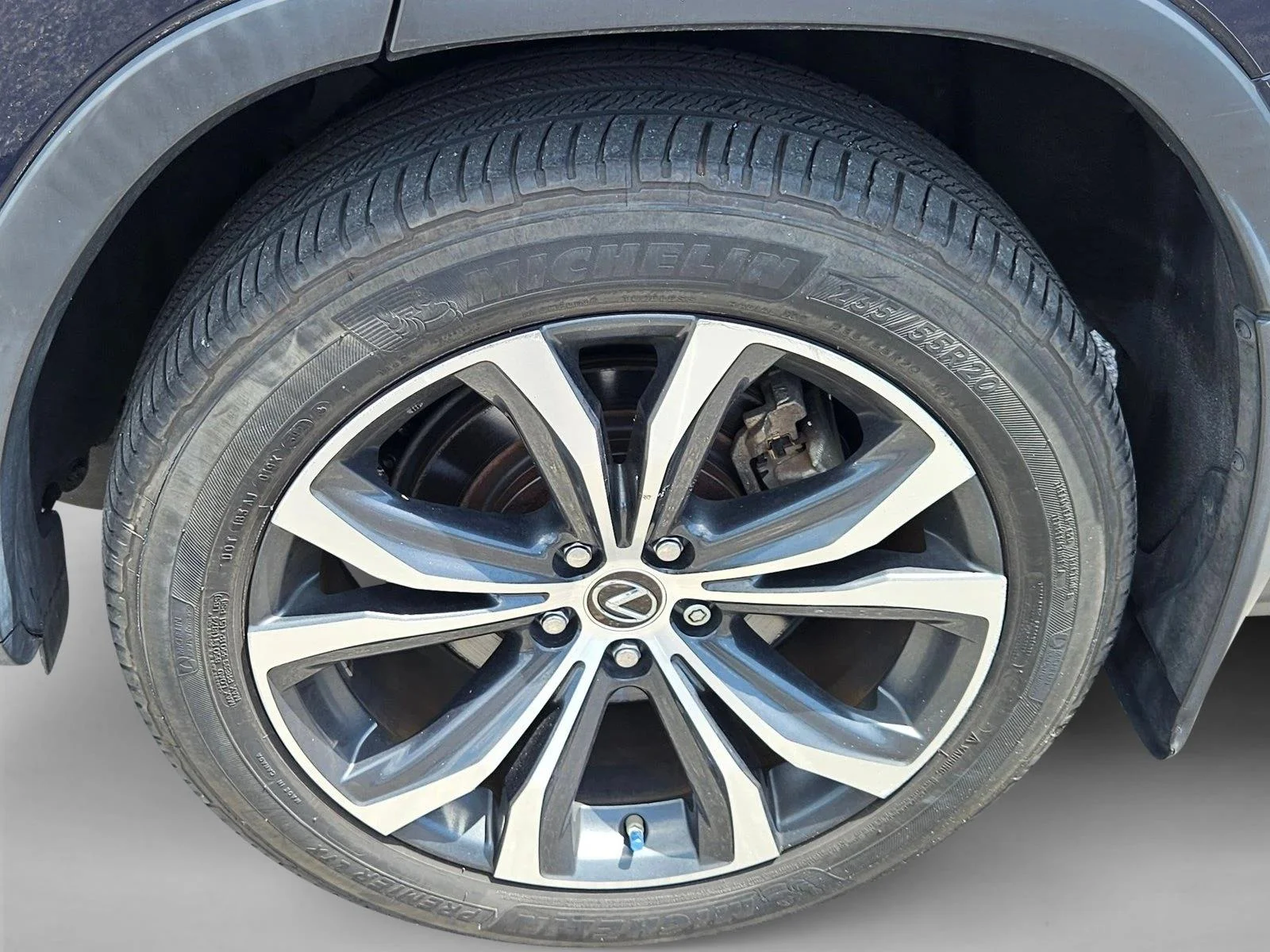 Used 2022 Nightfall Mica Lexus RX 450h image 6
