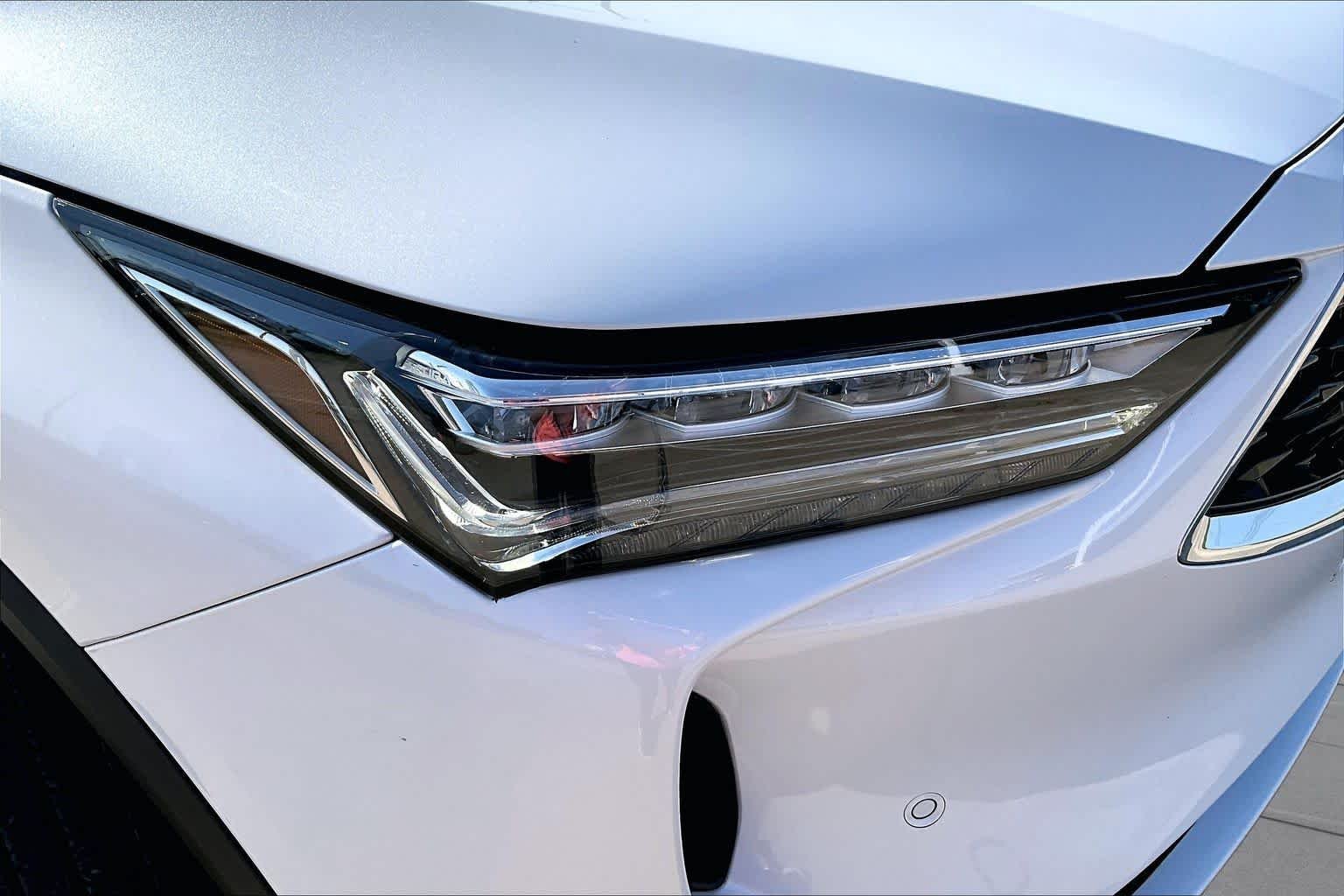 Used 2024 Platinum White Pearl Acura w/Advance Package image 27