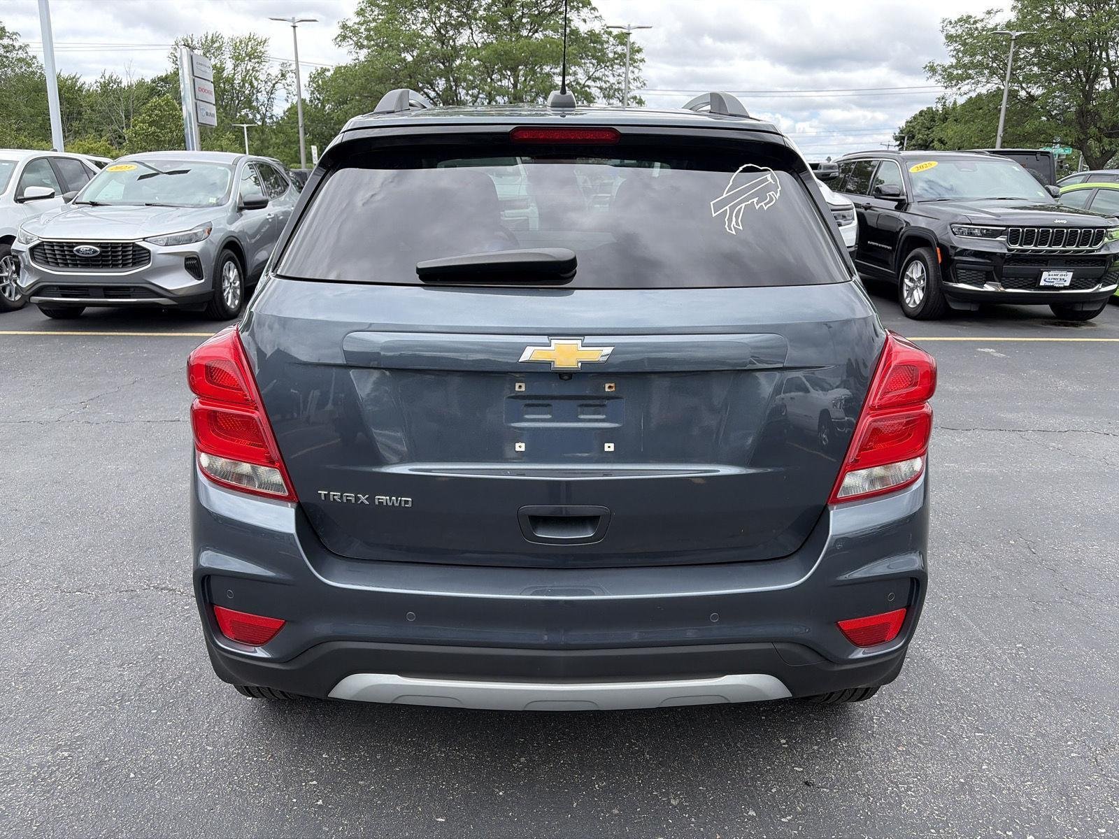 Used 2021  Chevrolet  image 5