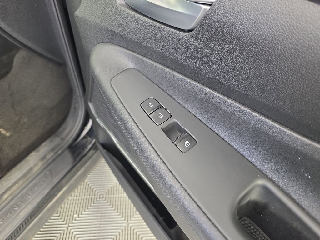 Used 2020 Black Hyundai SEL image 34