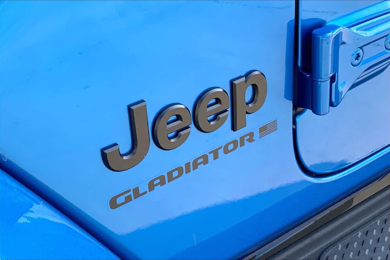 New 2026 Hydro Blue Pearl-Coat Exterior Paint Jeep Texas Trail image 15