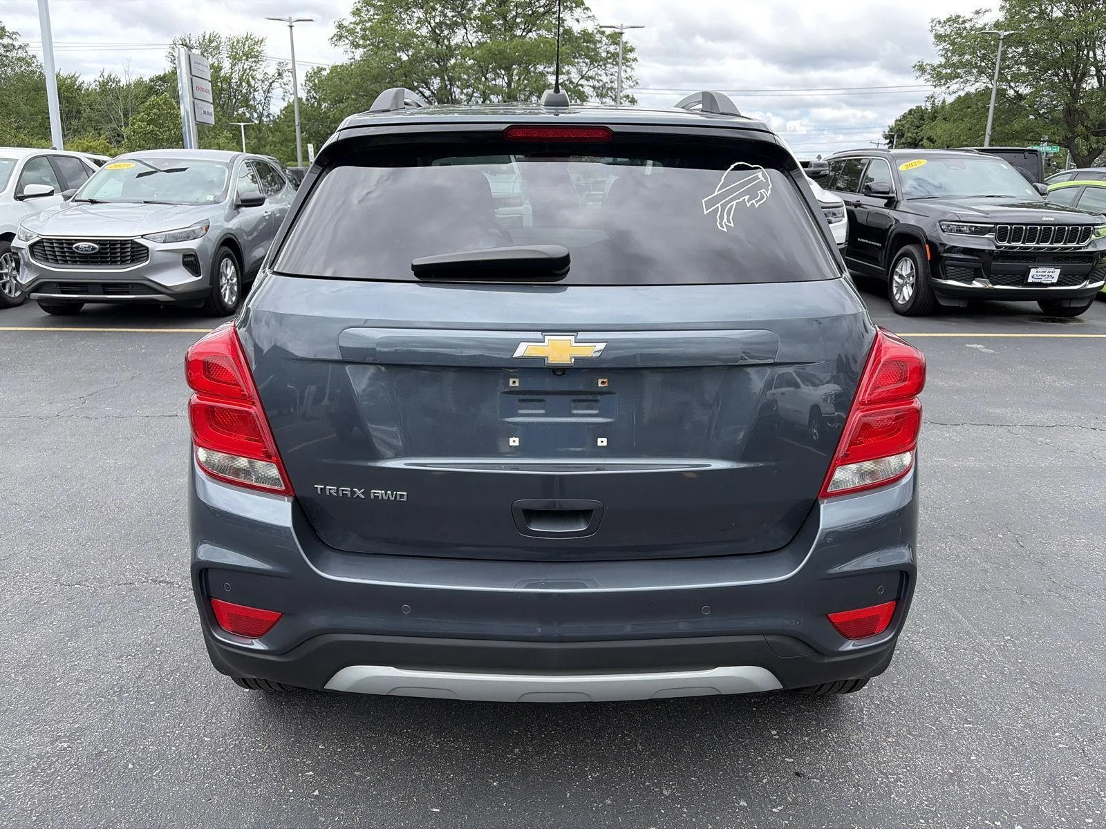 Used 2021  Chevrolet  image 5