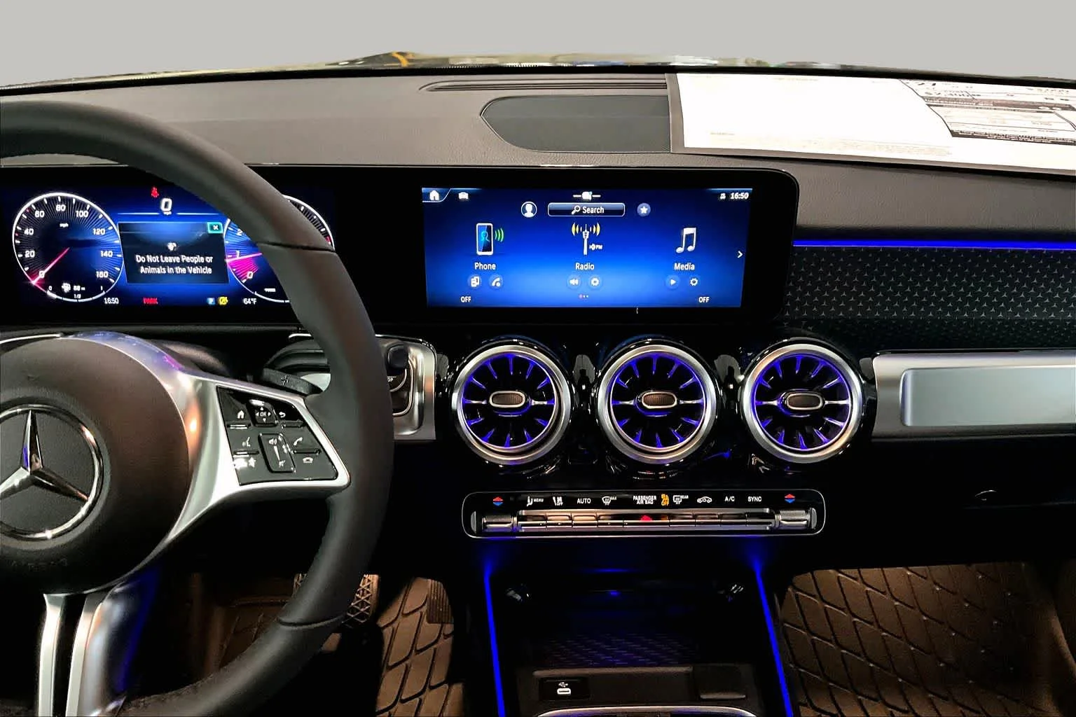 New 2026 Night Black Mercedes-Benz GLB 250 image 9