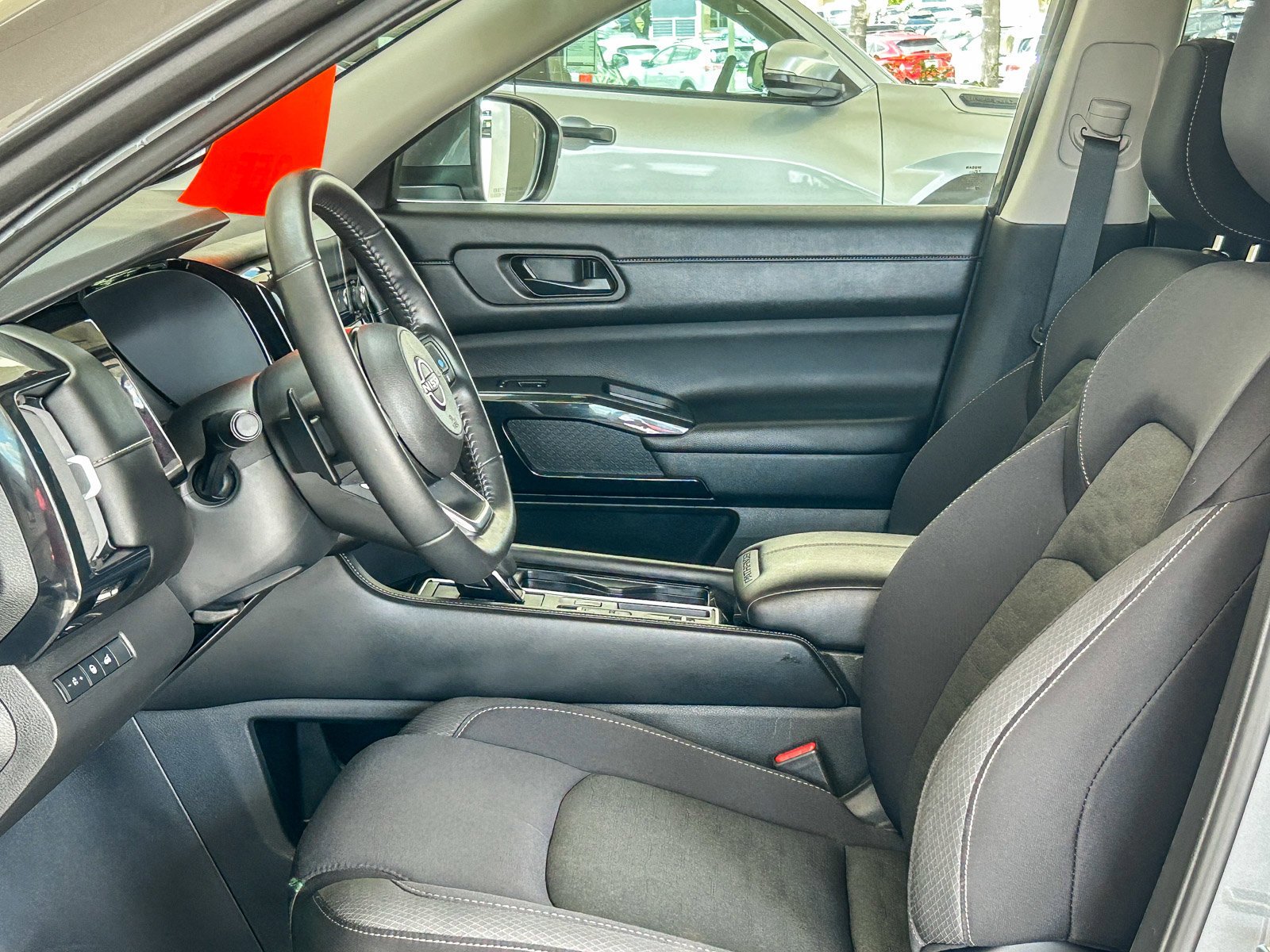 Used 2025 GUN METALLIC NISSAN SV image 17