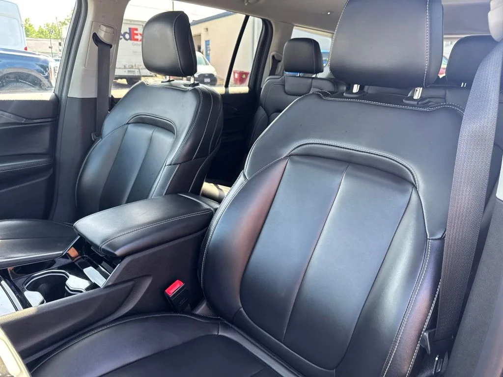 Certified Used 2021 Black Jeep Laredo image 16