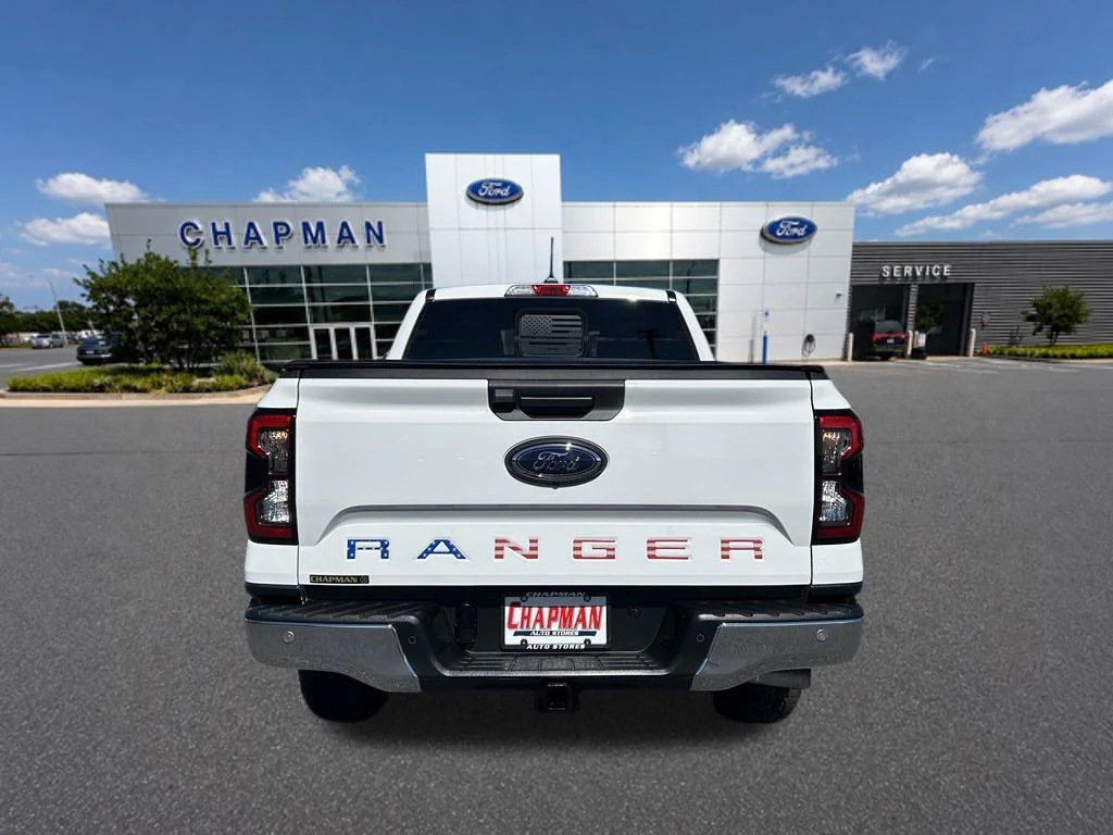 Certified Used 2025 Oxford White Ford Lariat image 4