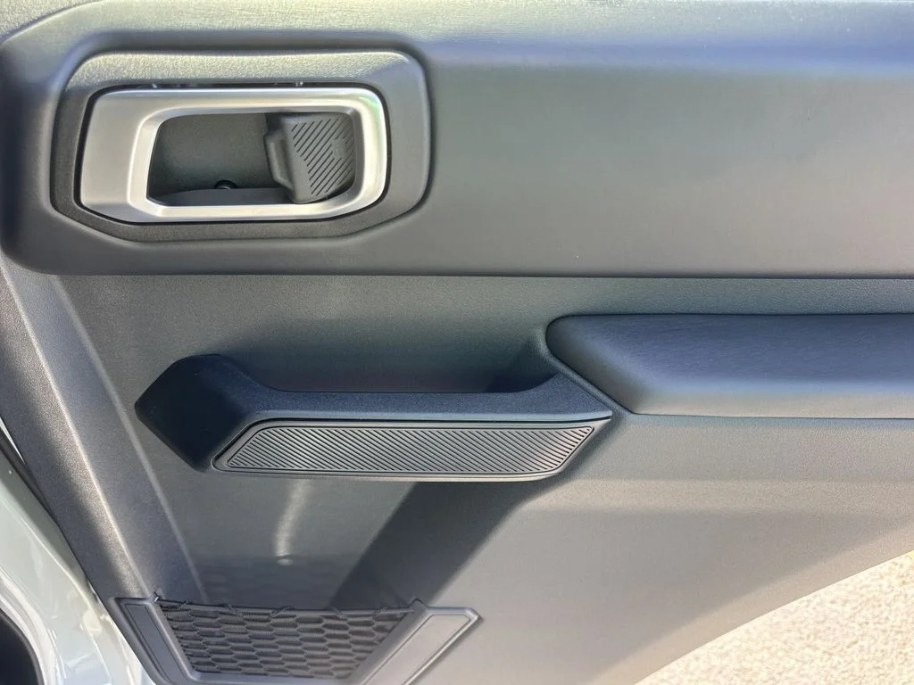New 2026 Avalanche Gray Ford Outer Banks image 16