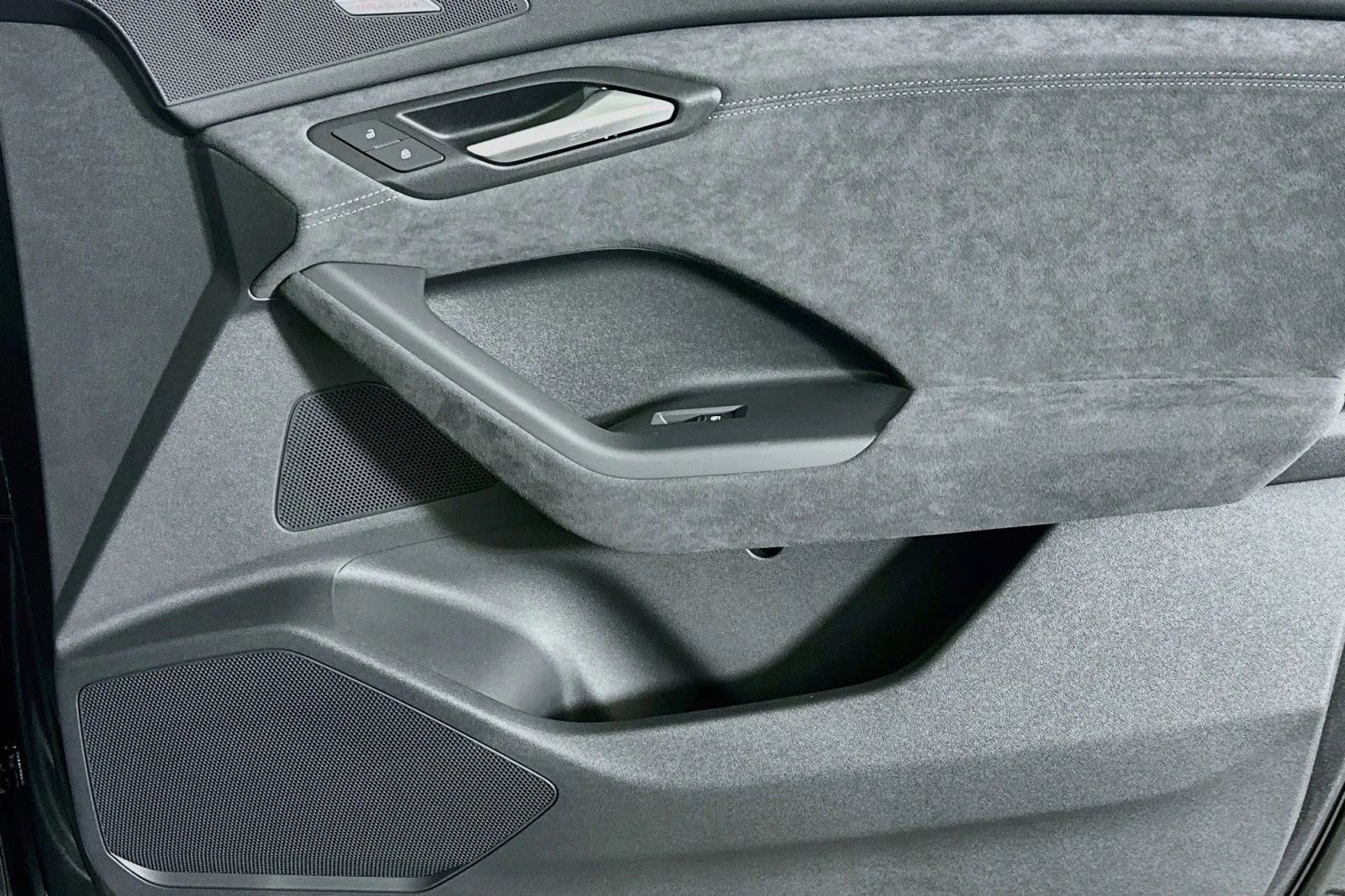 New 2027 Daytona Gray Pearl Effect Audi Premium Plus image 20