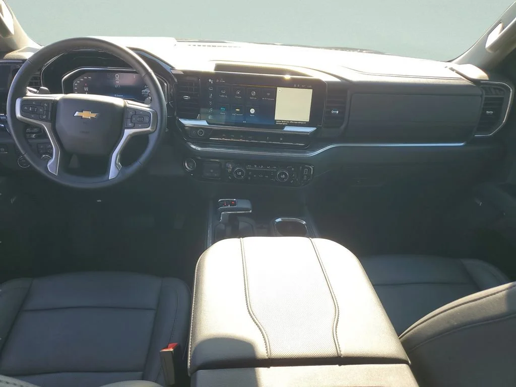 Used 2025 Black Chevrolet LTZ image 11
