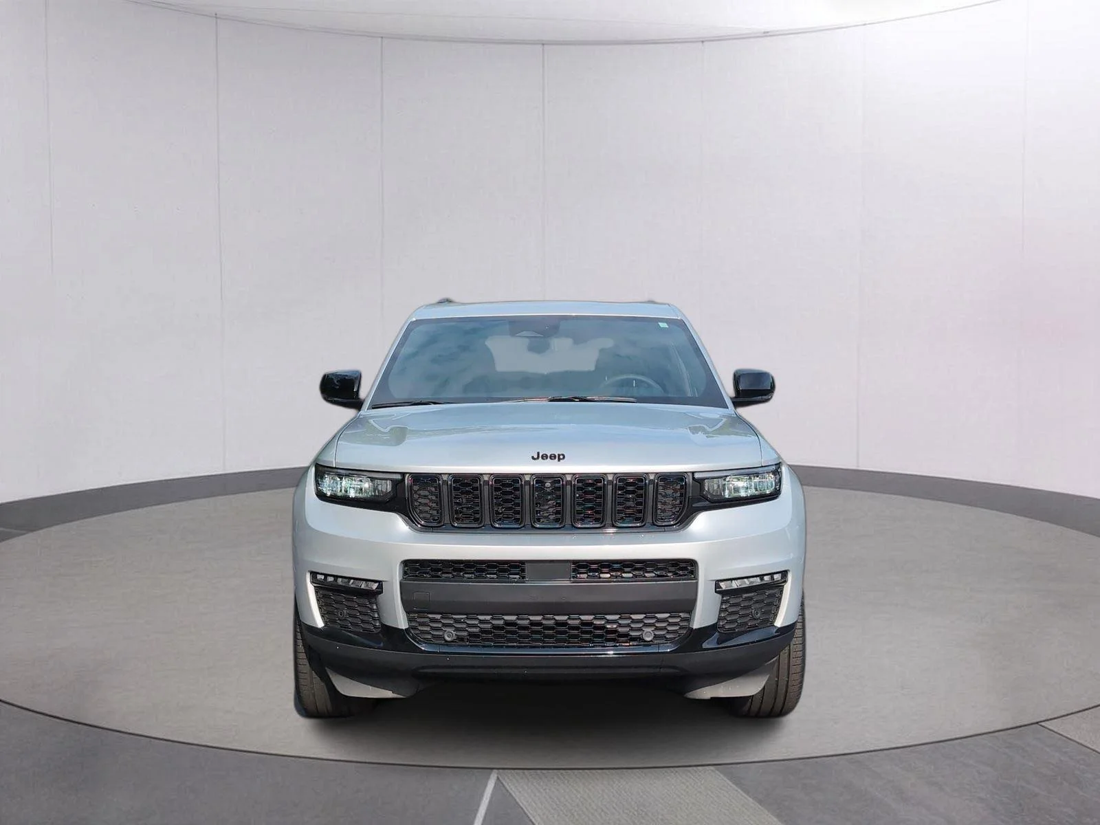 Used 2025 Silver Zynith Jeep Limited image 9