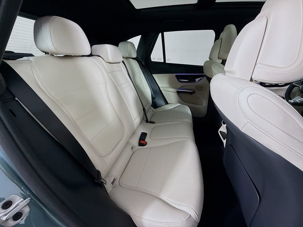New 2026 Verde Silver Metallic Mercedes-Benz GLC 300 image 60