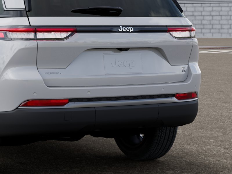 New 2026 Bright White Clear-Coat Exterior Paint Jeep 85th Anniversary Edition image 13
