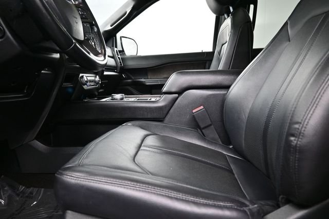 Used 2020 White Ford Limited image 30