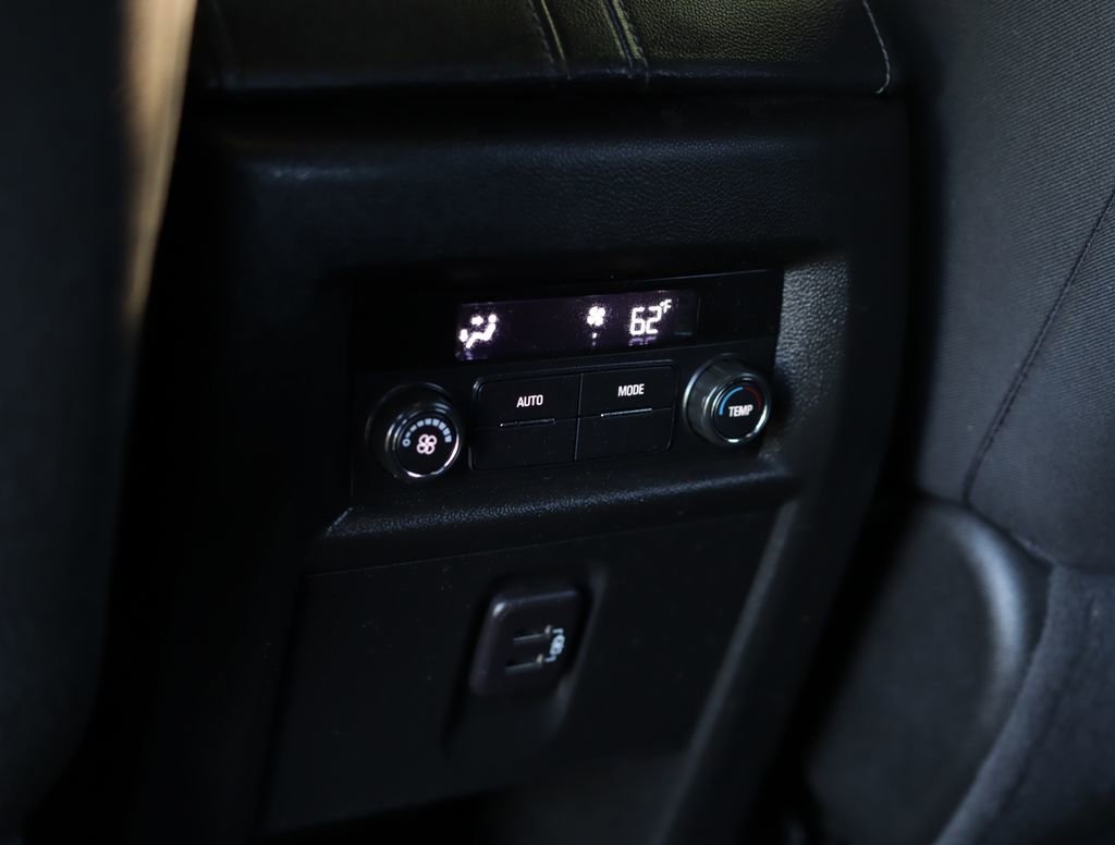Used 2023 Northsky Blue Metallic Chevrolet LT Cloth image 26