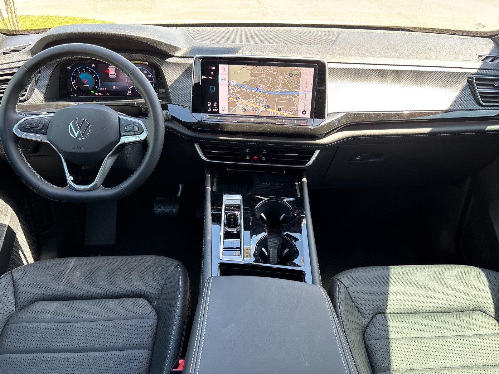 2025 Volkswagen Atlas Cross Sport SEL - Photo 35