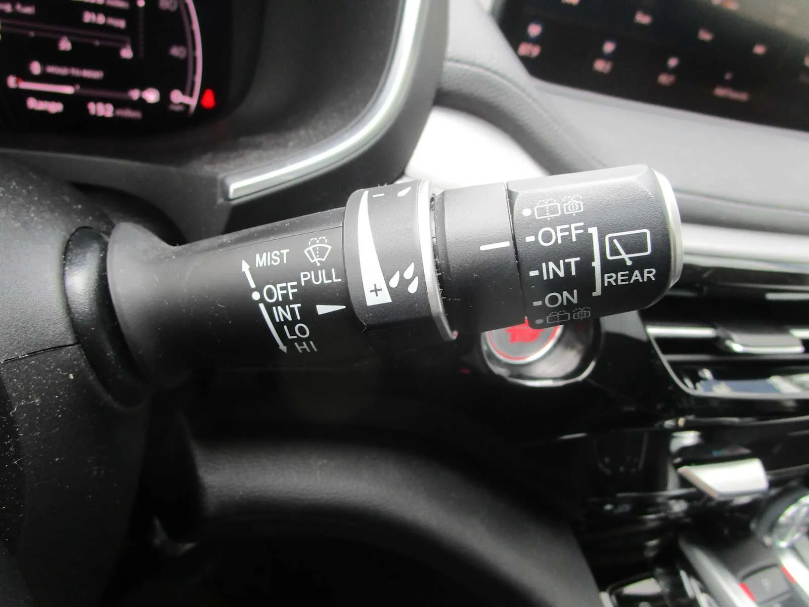 Certified Used 2024 Platinum White Pearl Acura  image 32