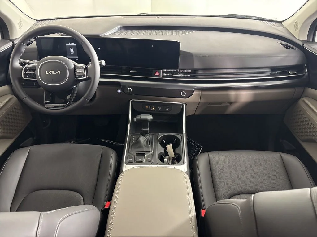 New 2026 White Kia LXS image 13