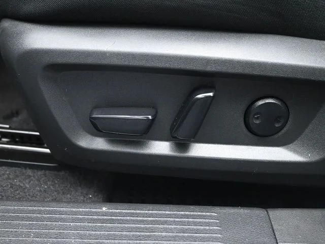 2023 Nissan Rogue SV - Photo 7