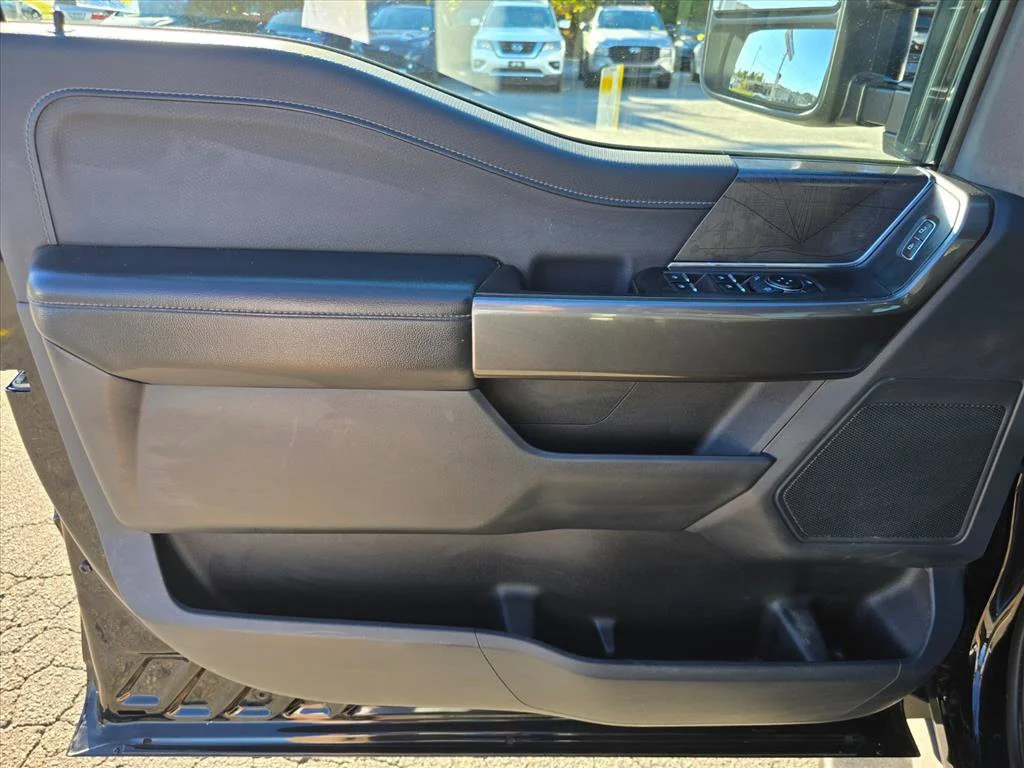 Used 2021  Ford XLT image 9