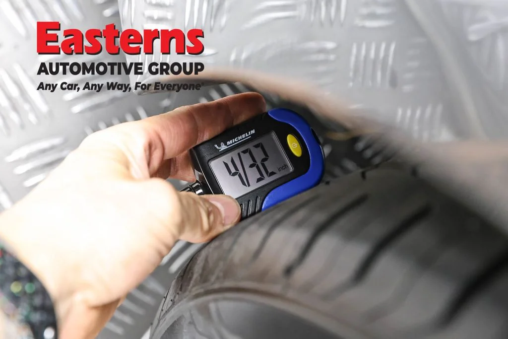 Used 2023 Gray Nissan SV image 27