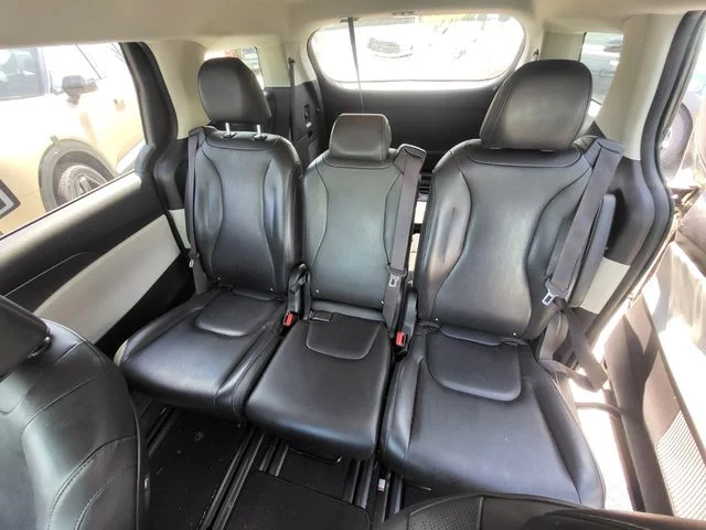 Used 2022 Blue Kia LXS image 11