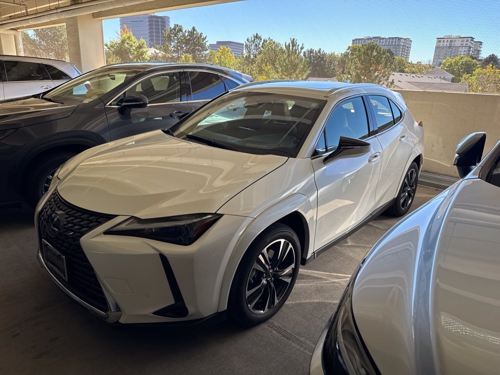2025 Lexus UX Hybrid