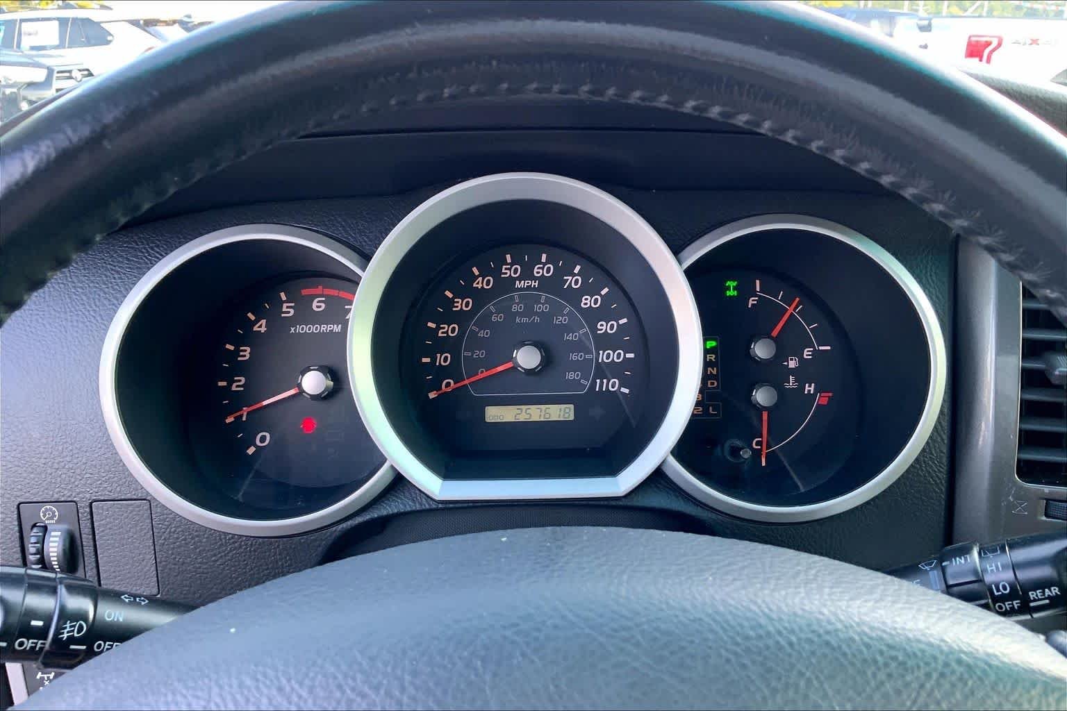 Used 2006 Titanium Metallic Toyota SR5 Sport image 21