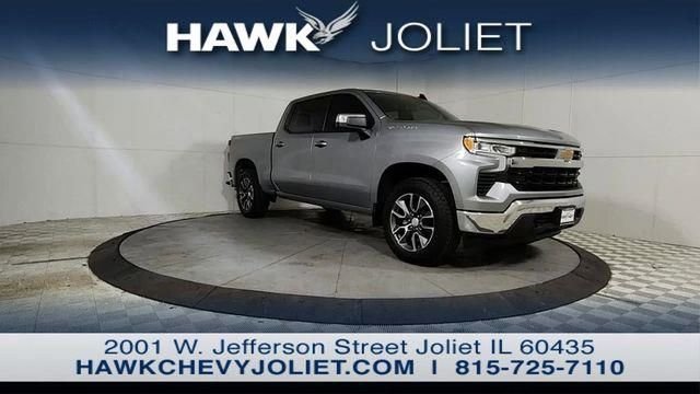 Used 2024 Gray Chevrolet LT image 9