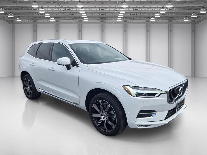 Used 2019 White Volvo T6 Inscription image 7