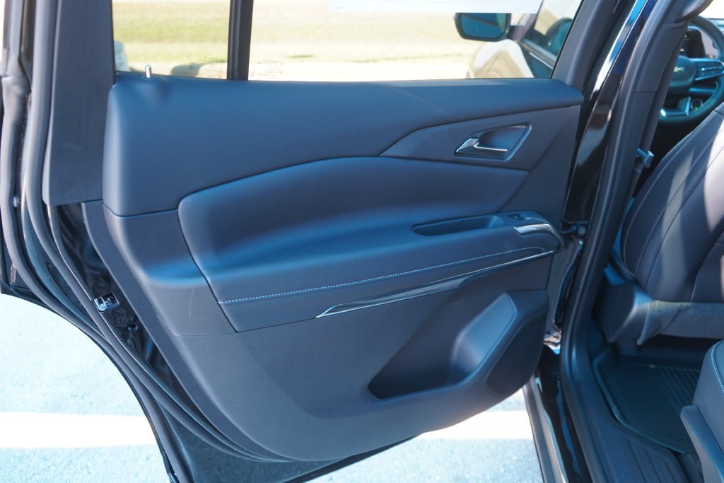 2026 Chevrolet Traverse LT - Photo 25