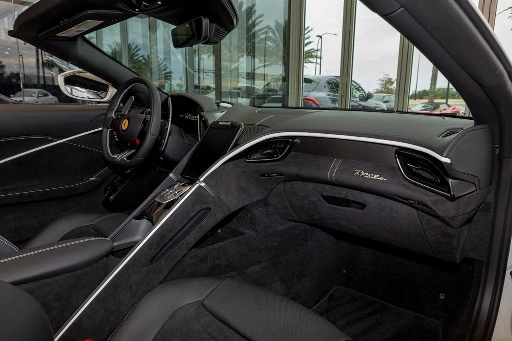 Used 2024 Bianco Avus Ferrari  image 31