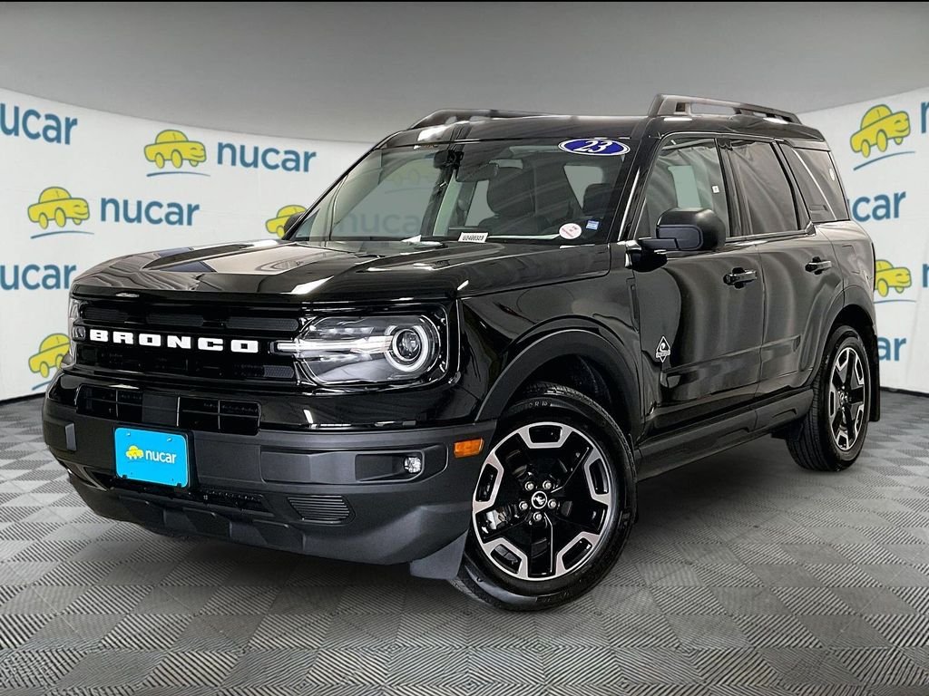 Used 2023 Black Ford Outer Banks image 3