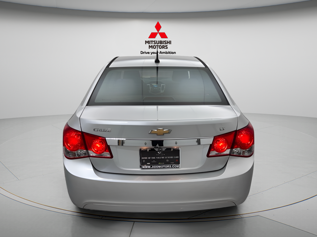 Used 2013 Silver Ice Metallic Chevrolet 1LT image 5