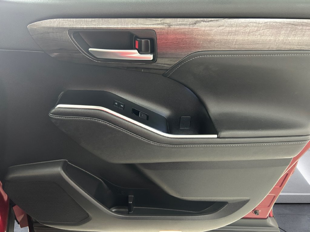 Used 2023 Red Toyota Platinum image 15