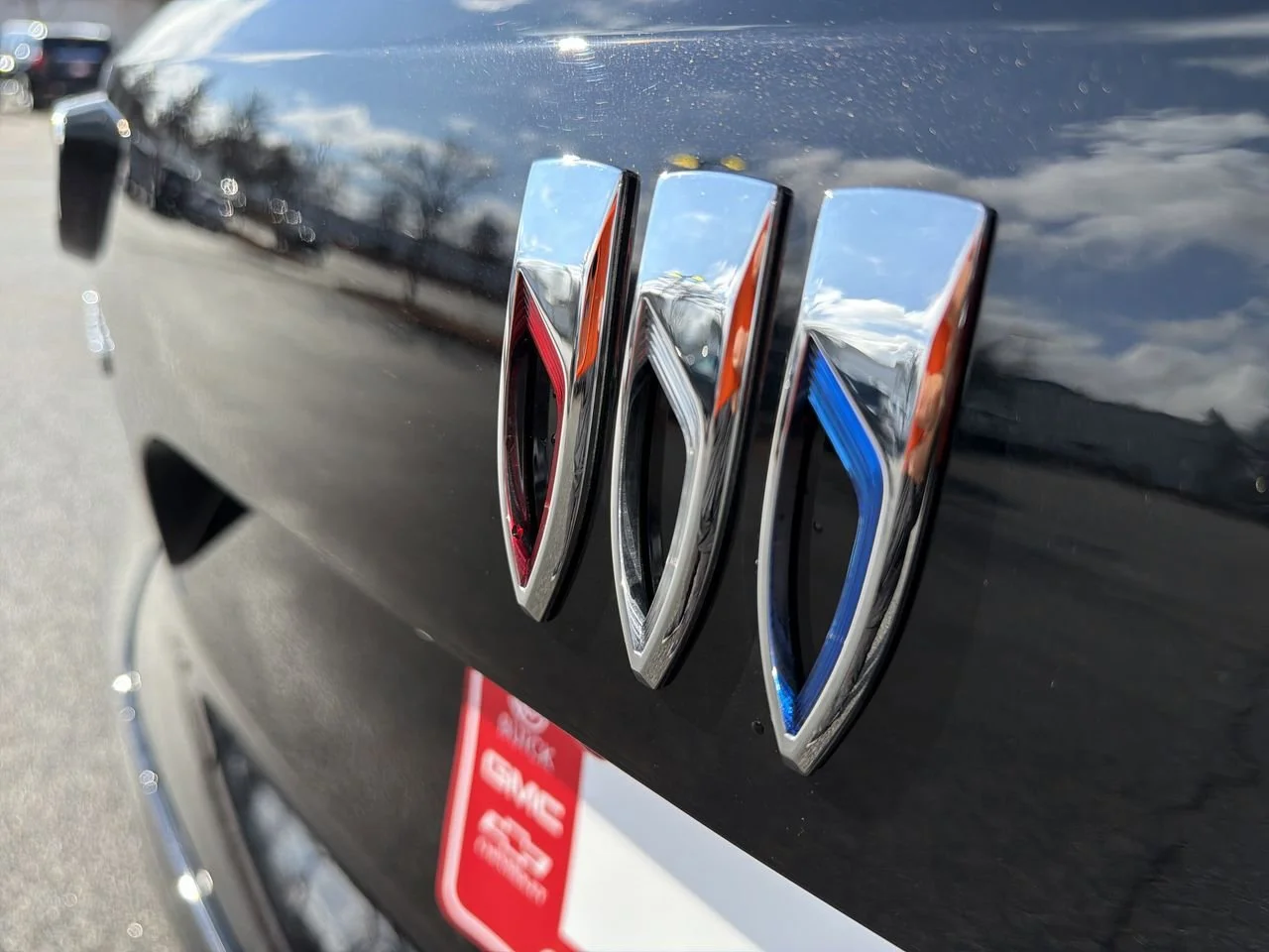 New 2026 Ebony Twilight Metallic Buick Avenir image 26