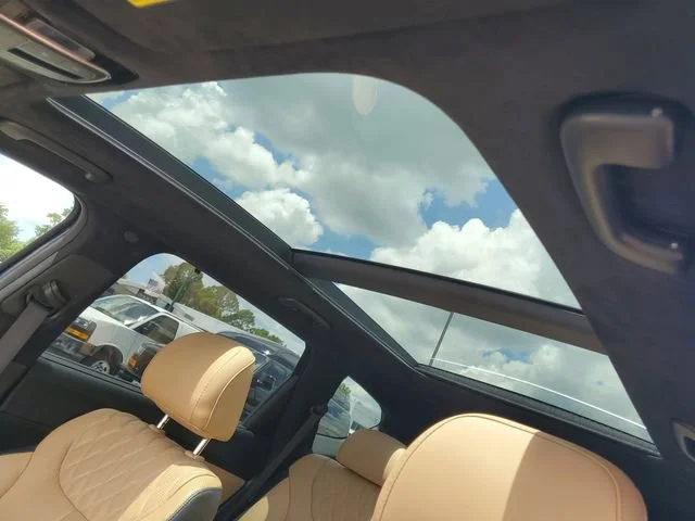 Used 2022 Blue Hyundai Calligraphy image 10