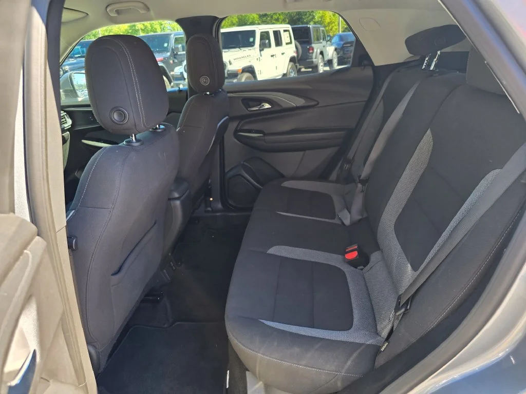 Used 2023 Gray Chevrolet LT image 10