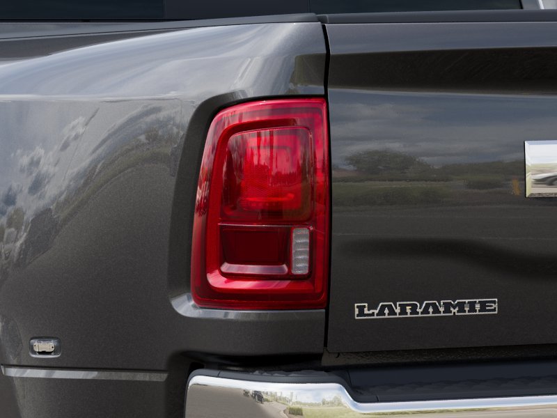New 2026 Granite Crystal Metallic Clear-Coat Exterior Paint RAM Laramie image 5