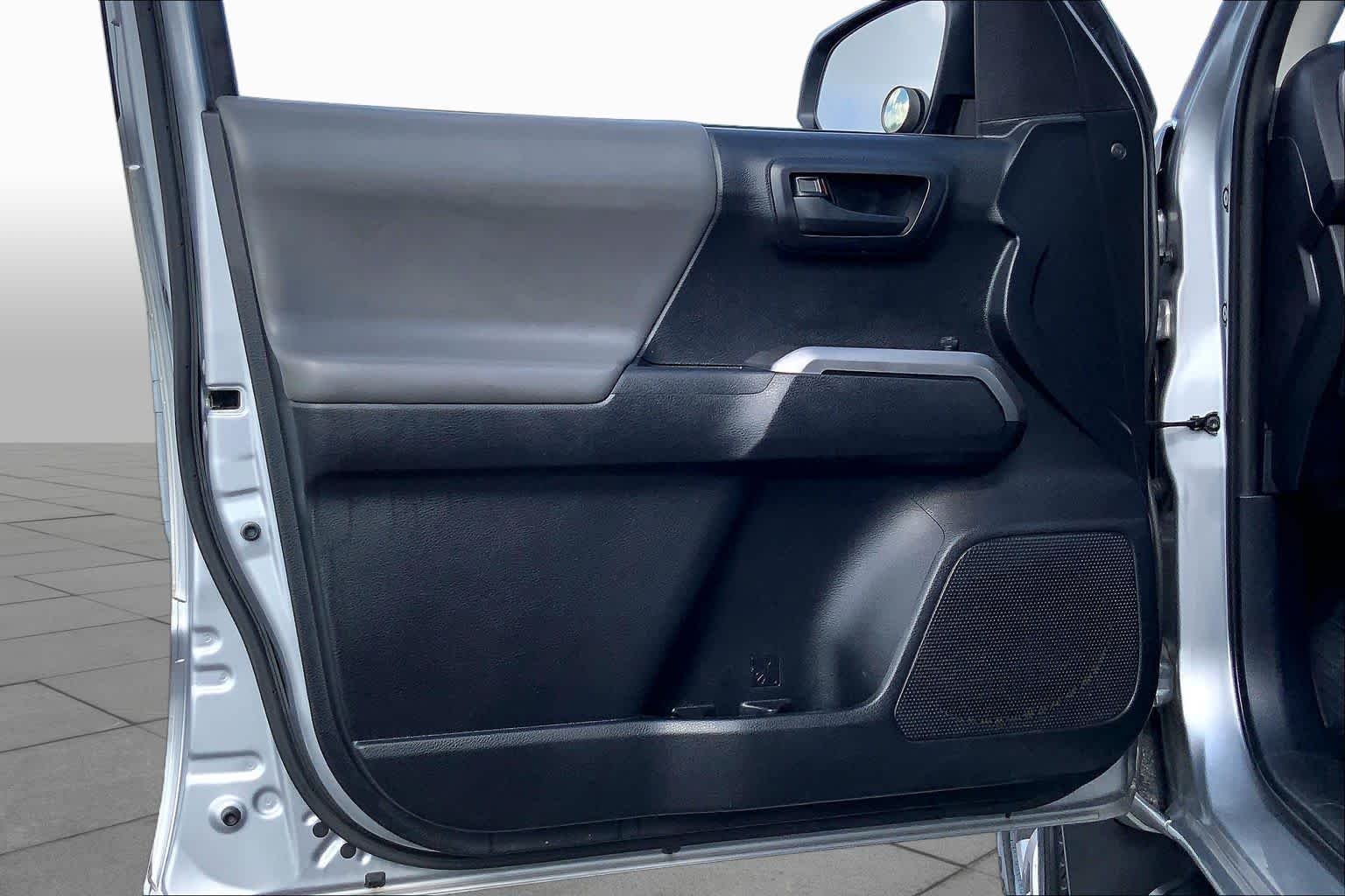 Used 2019 Silver Sky Metallic Toyota SR5 image 21